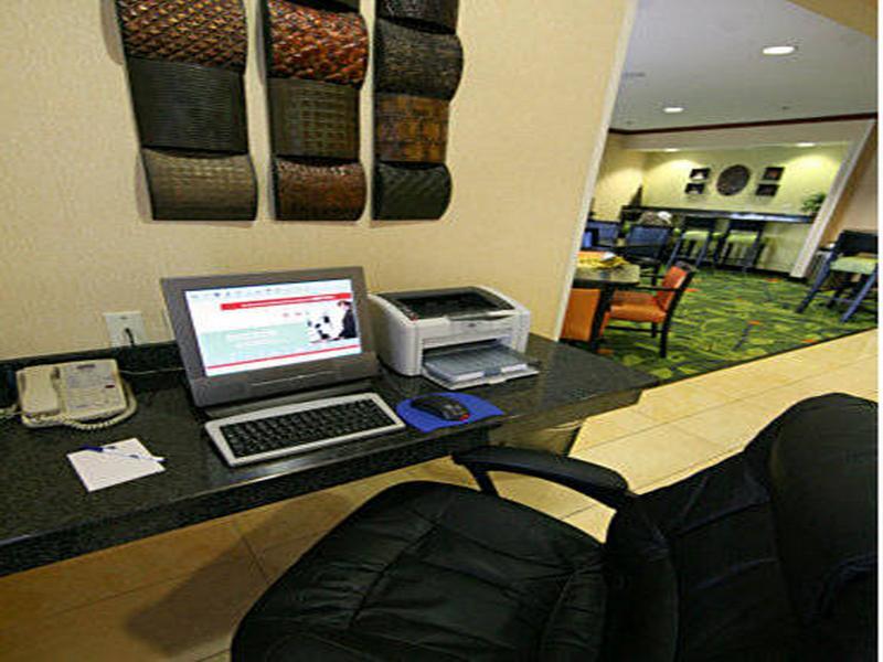 Fairfield Inn & Suites Kansas City Airport Dış mekan fotoğraf