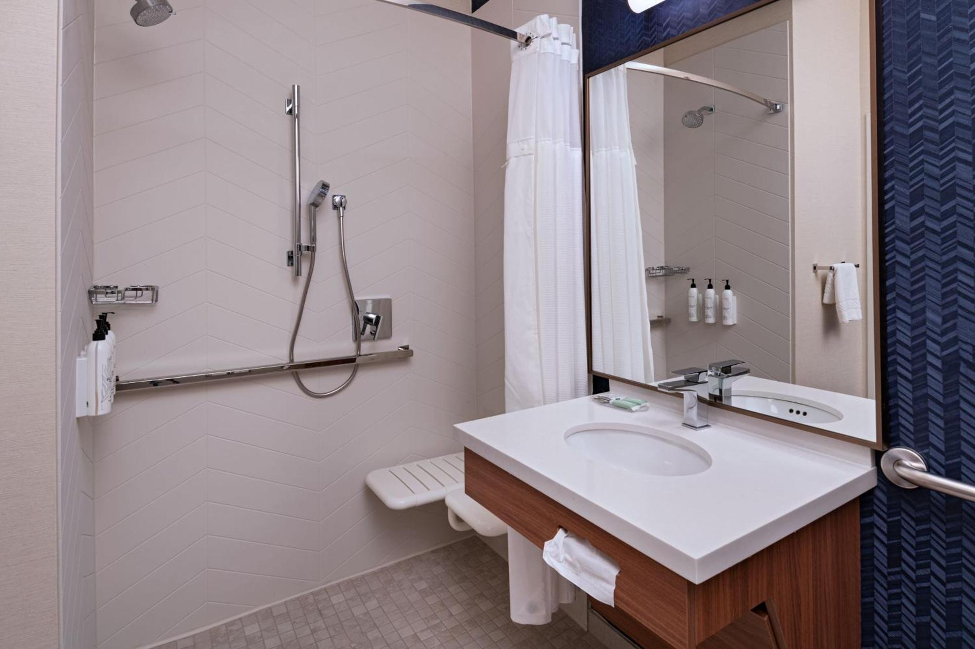 Fairfield Inn & Suites Kansas City Airport Dış mekan fotoğraf