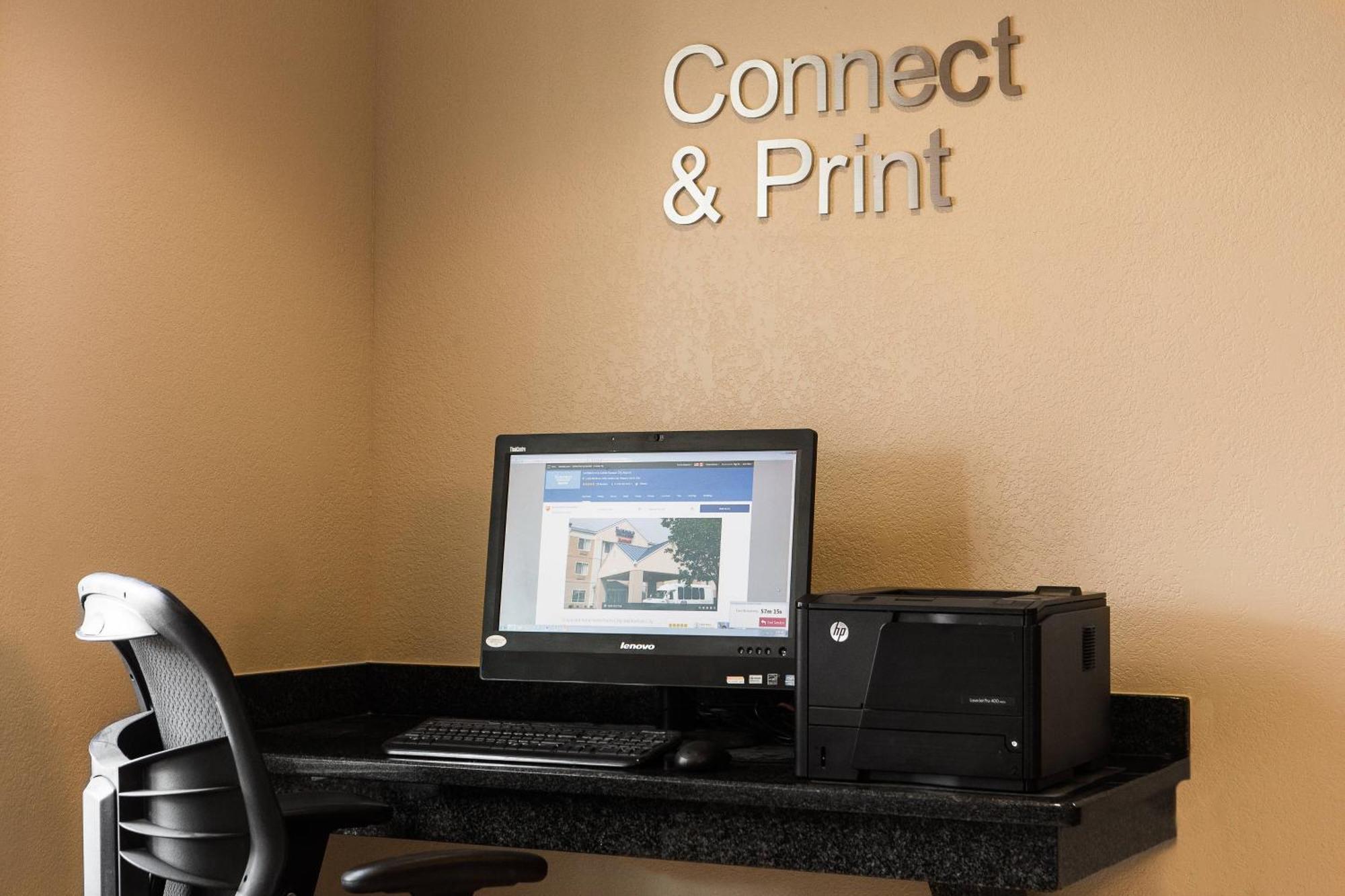 Fairfield Inn & Suites Kansas City Airport Dış mekan fotoğraf