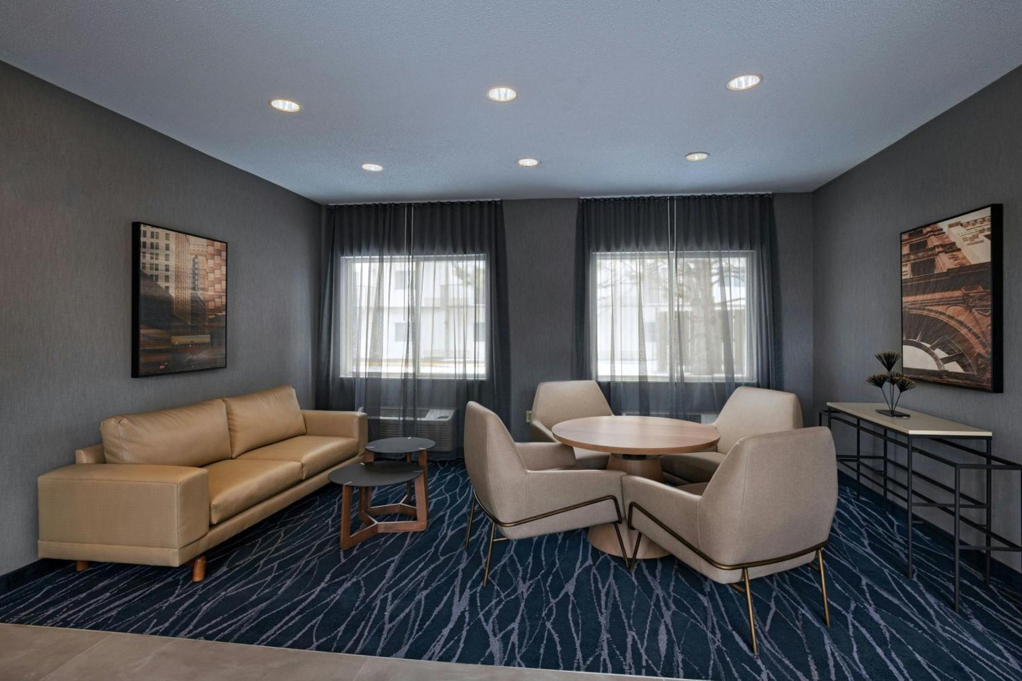 Fairfield Inn & Suites Kansas City Airport Dış mekan fotoğraf